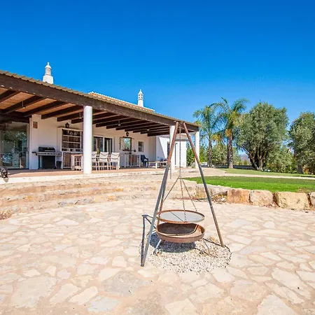 Yoba Horse Farm - Charming 3-bedroom Villa