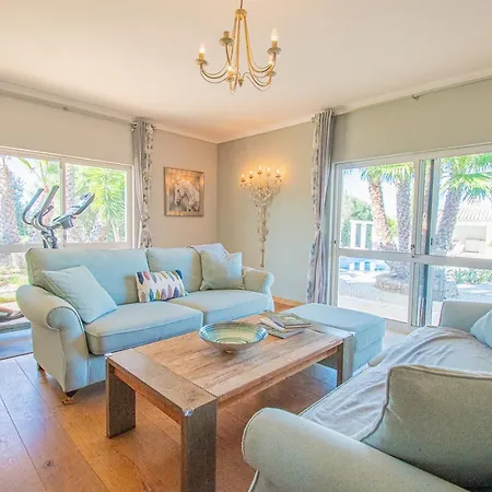 Yoba Horse Farm - Charming 3-bedroom Villa *